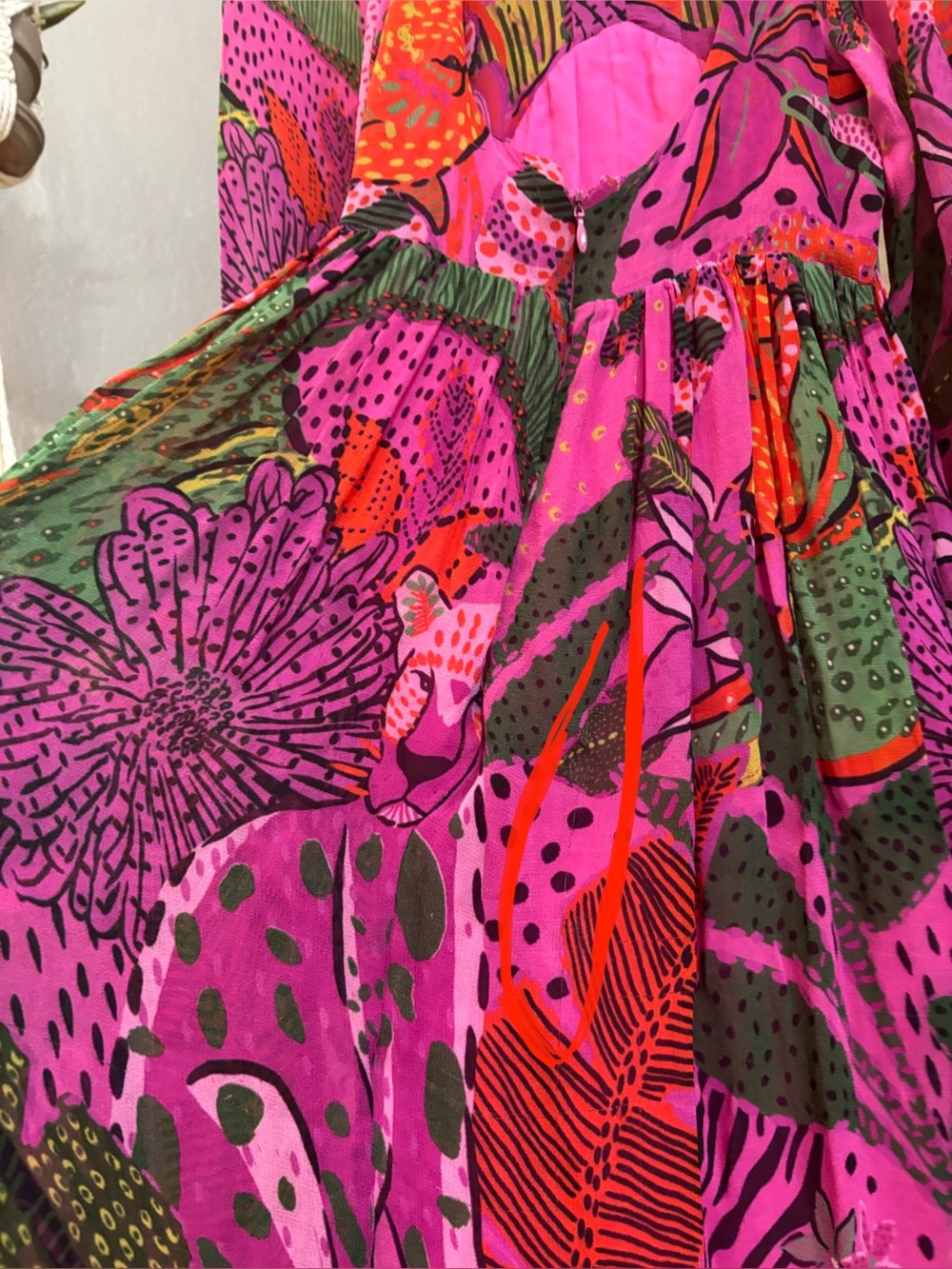 ▪️Farm Rio Long-Sleeve V-Neck Dress Pink Cool Leopards Maxi - Picture 16 of 16